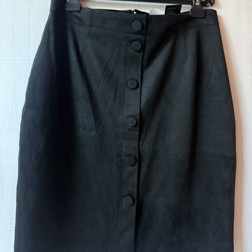 Suede skirt with front buttons new, size 42, black H&M
