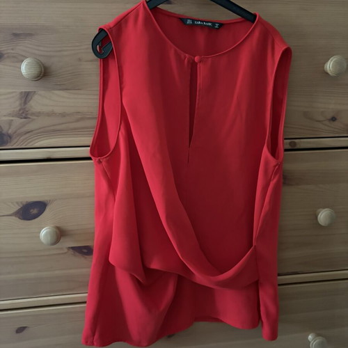 Zara red top size M like new
