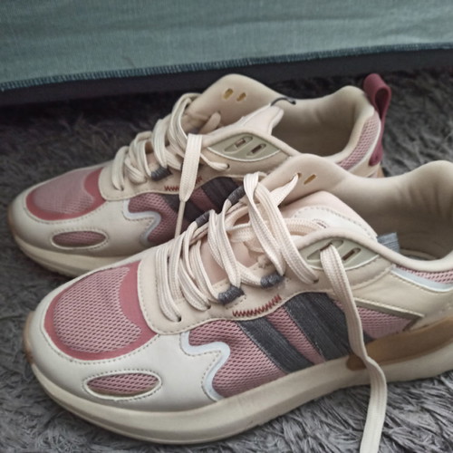 Stradivarius sneakers size 36 new, athletic shoes