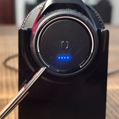 Plantronics Voyager Focus UC B825-M Bluetooth ANC headset like new