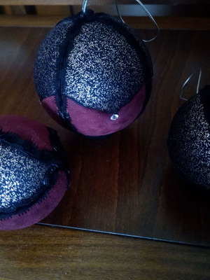 Set of 3 handmade velvet Christmas balls burgundy like new