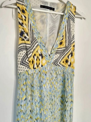 Zara dress like new, yellow and turquoise, size M