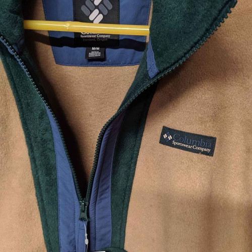 Columbia fleece jacket new, medium size