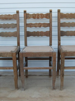 Wooden chairs, set of 3