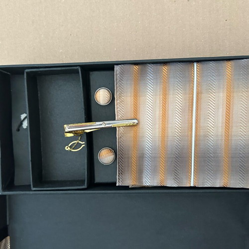 Men's set with handkerchief, cufflinks and tie clip new