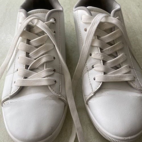 Guess women's athletic shoes used, white, size 37