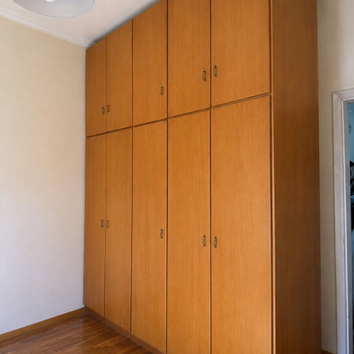 Wardrobe used, large 6-door with mezzanines 2.52m x 3.01m