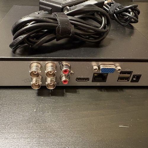 Dahua DH-XVR1B04-I DVR 4-channel with Toshiba 1TB HDD and power supply like new