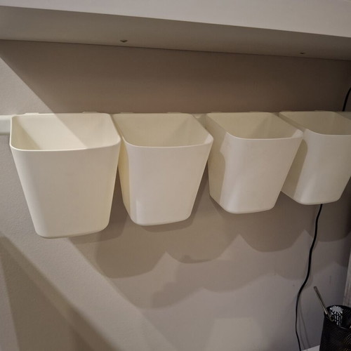 Wall rail with 4 containers like new, 60 cm