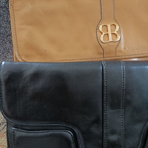 Set of 4 stylish vintage clutches