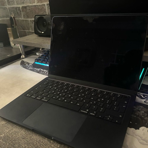 MacBook M4 16GB/500GB brand new