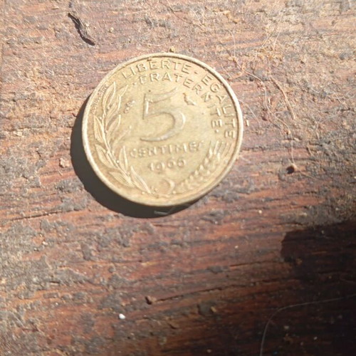 France 6 Centimes 1966 coin like new