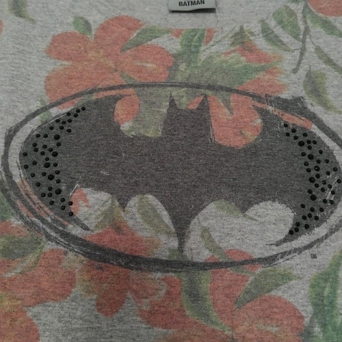 Batman T shirt new with tags, gray multicolor, size M