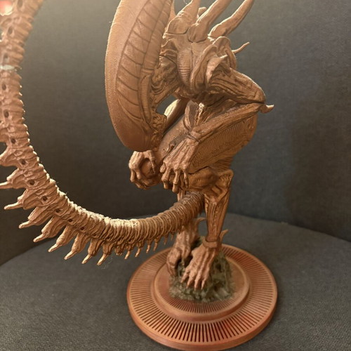 Xenomorph Alien 3D Printed Collectible Statue new, metallic finish