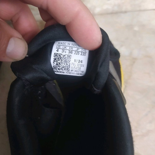 Adidas sport shoes for girls like new, size 36