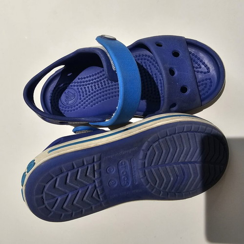 Crocs children's sandals like new, size 25-26, blue