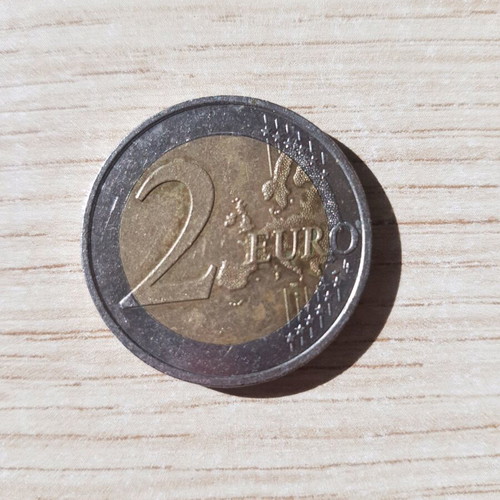 2€ coin Germany with factory error shifted center used