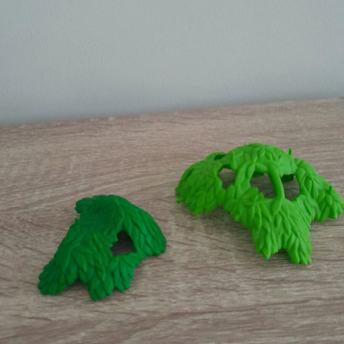 Playmobil trees and rocks used, pack in very good condition