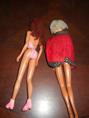 Κούκλες Barbie μεταχειρισμένες, δύο, μία με χρονολογία 1994 και μία άχρονη