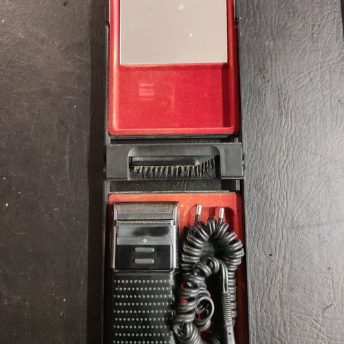 Braun vintage rechargeable shaver used