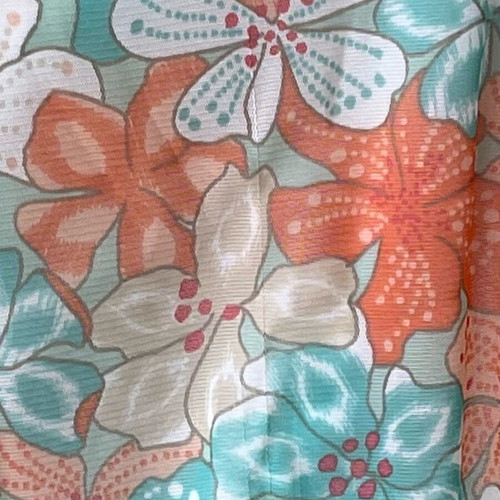 Light skirt like new, orange and turquoise, size XL