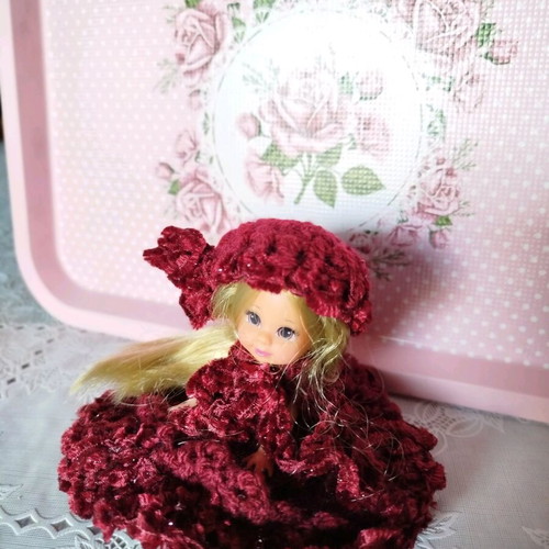 Miniature doll new with handmade dress and hat 10cm