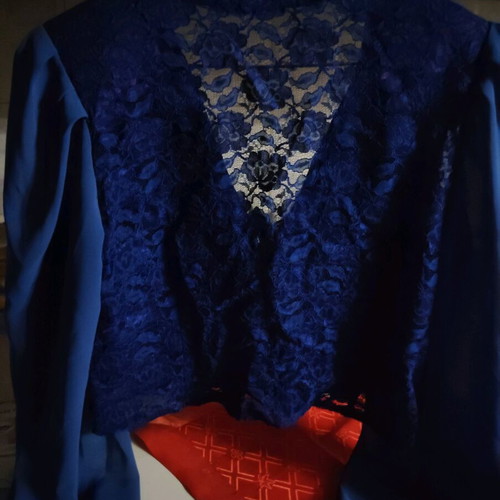 Official lace blouse S/M blue like new