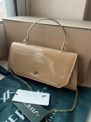Нова ръчна чанта Verde бежова със златисти каишки и dust bag