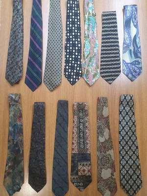 Branded silk ties like new
