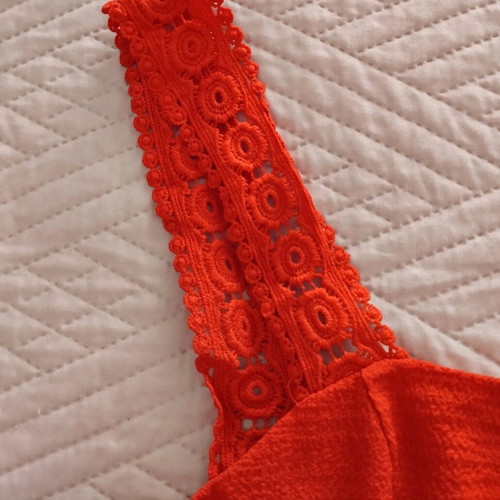 Shein summer dress size M like new, red with lace details