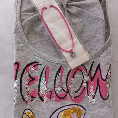 Sleeveless top with elephant design and heart necklace like new, gray