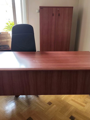 Σετ γραφείο, συρταριέρα και ερμάριο-ντουλάπι ψηλό σαν καινούργιο