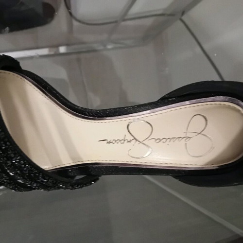 Jessica Simpson black heels like new with medium heel