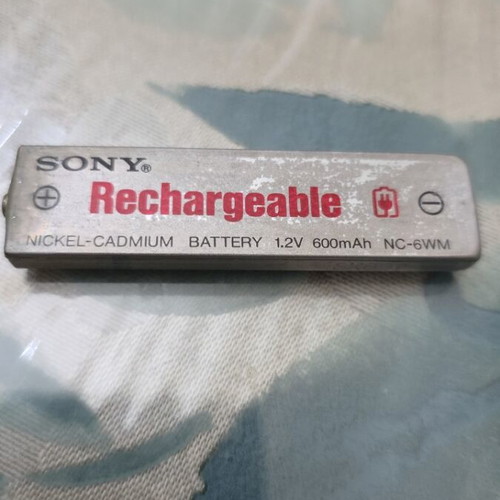 Sony Ni-MH 1350 mAh Rechargeable GumStick Battery NH-14WM used, untested