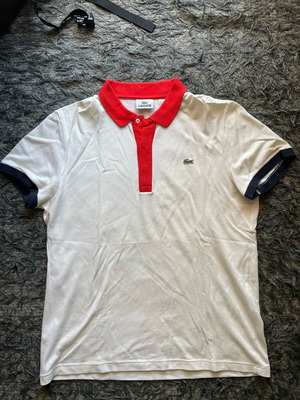 Μπλούζα polo Lacoste μέγεθος M σαν καινούργιο, άσπρη