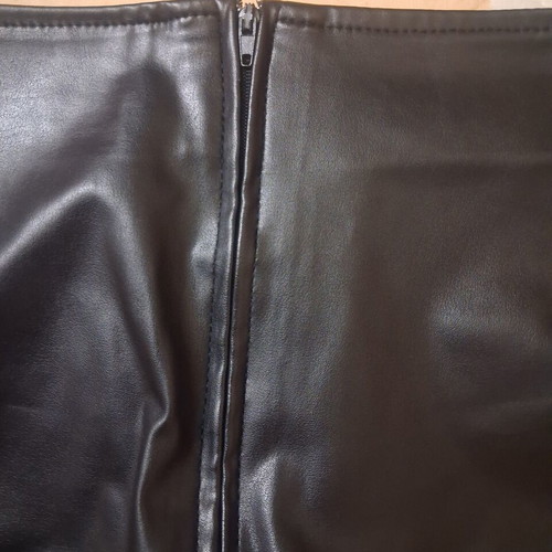 Kirou Midi Pencil Skirt black faux leather like new, size M