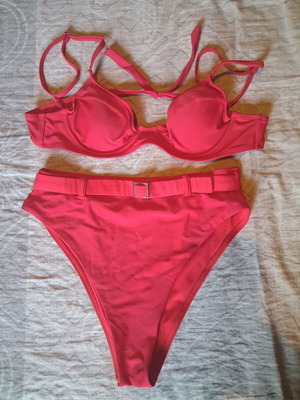Women's swimsuit like new, red, sizes L and XL