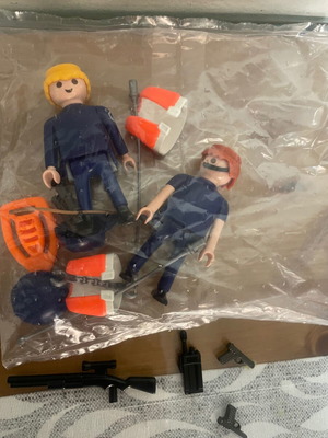 Playmobil Coastguards new, set of 2 with weapons and radio