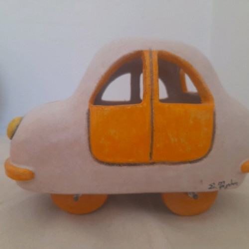 Ceramic decorative car Sofia Trigoni like new