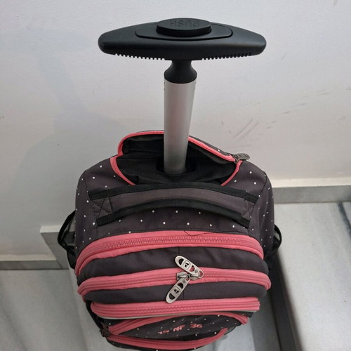 School trolley bag like new 15 no 36