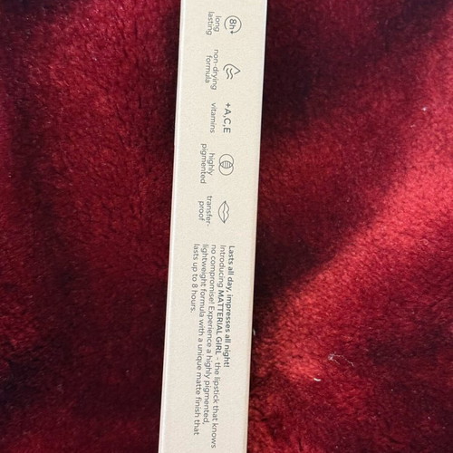 Long lasting matte liquid lipstick NL BEAUTY new