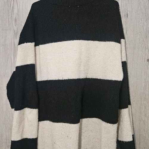 Knitted dress used, H&M, size M, black and beige