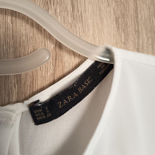 Zara 2 blouses size S like new, white and pink