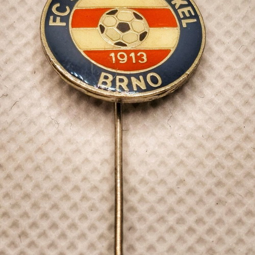 Collectible pin FC Stavo Artikel Brno like new, authentic