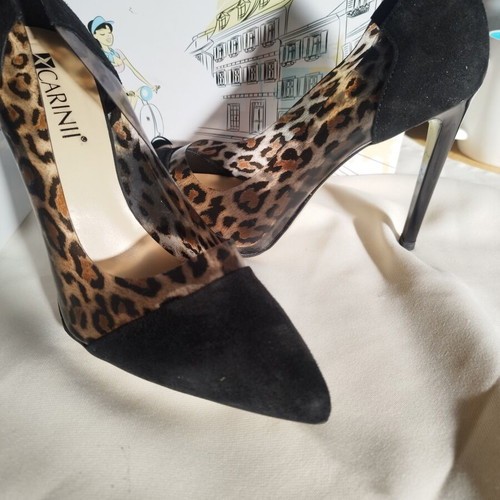 Carinii Leopard Print Heels size 40 like new with box