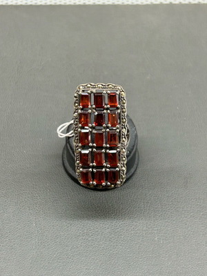 Silver ring with red stones new and unique