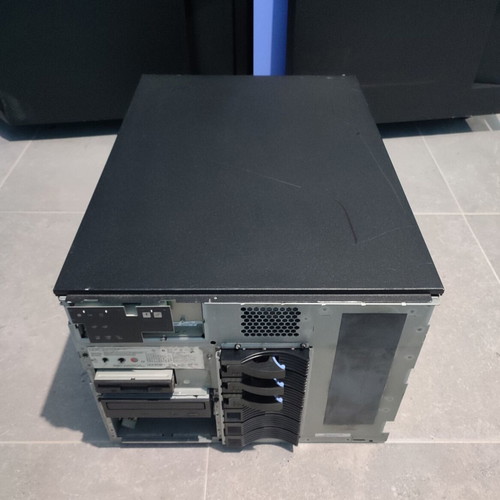 IBM Netfinity 5500 Server Rack with Dual Pentium II 400MHz