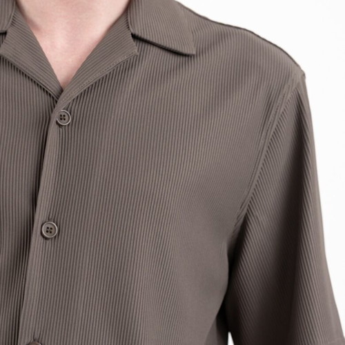 Vittorio Verona short-sleeve shirt size M, like new, brown taupe