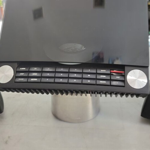 B&O Beolab 4-Beosound 4 sound system used, one speaker faulty