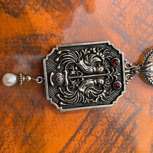 Achtida vintage silver necklace pendant handmade 925 with ruby, garnet, pearl like new